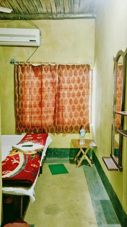 Roshnai Village Resort Bolpur Phòng bức ảnh
