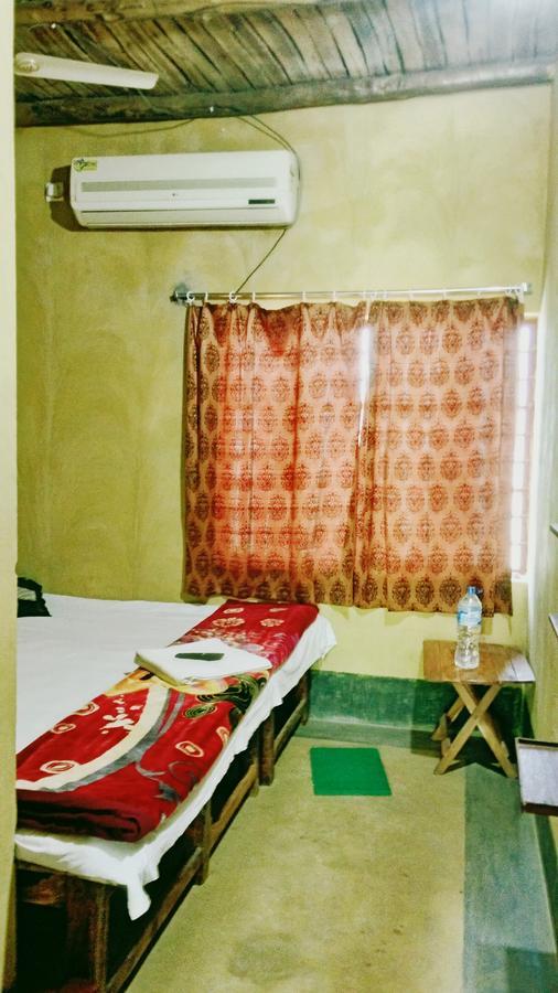 Roshnai Village Resort Bolpur Phòng bức ảnh